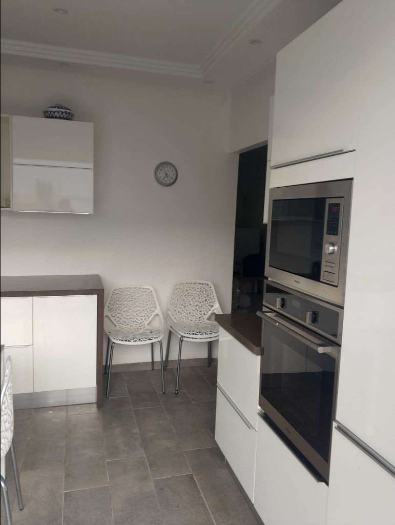 Villa luxeuse avce 4 appartement  coté mer à chatt mariem