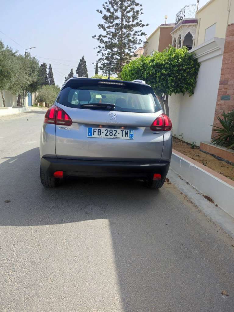 PEUGEOT 2008