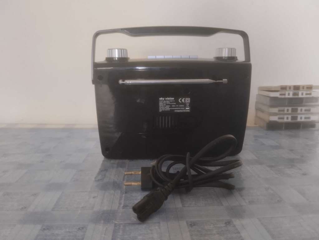 Poste radio numerique fm dab importer.