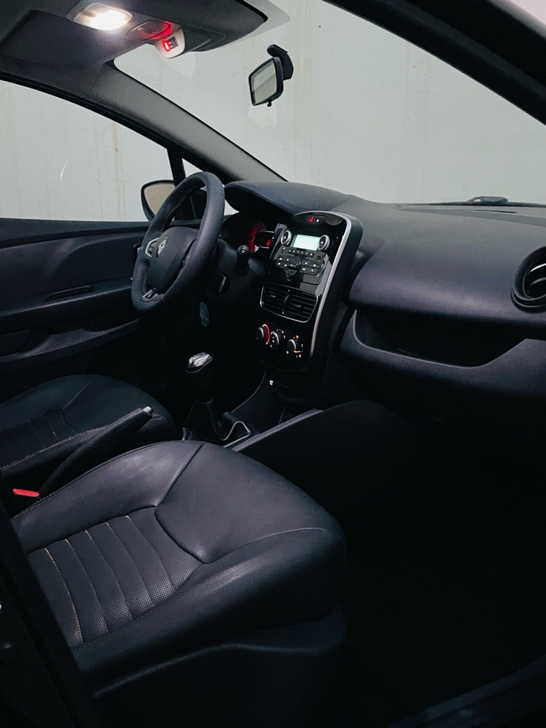 Clio 4 1er main moteur symbole