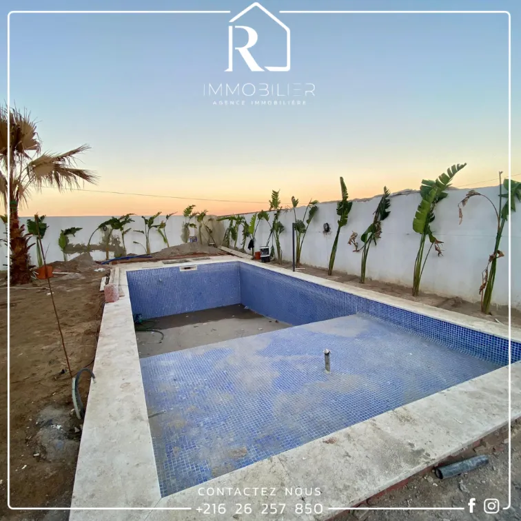 Vente Villa Piscine #Hammamet SUD Vue mer Villa avec #piscine de type S+3