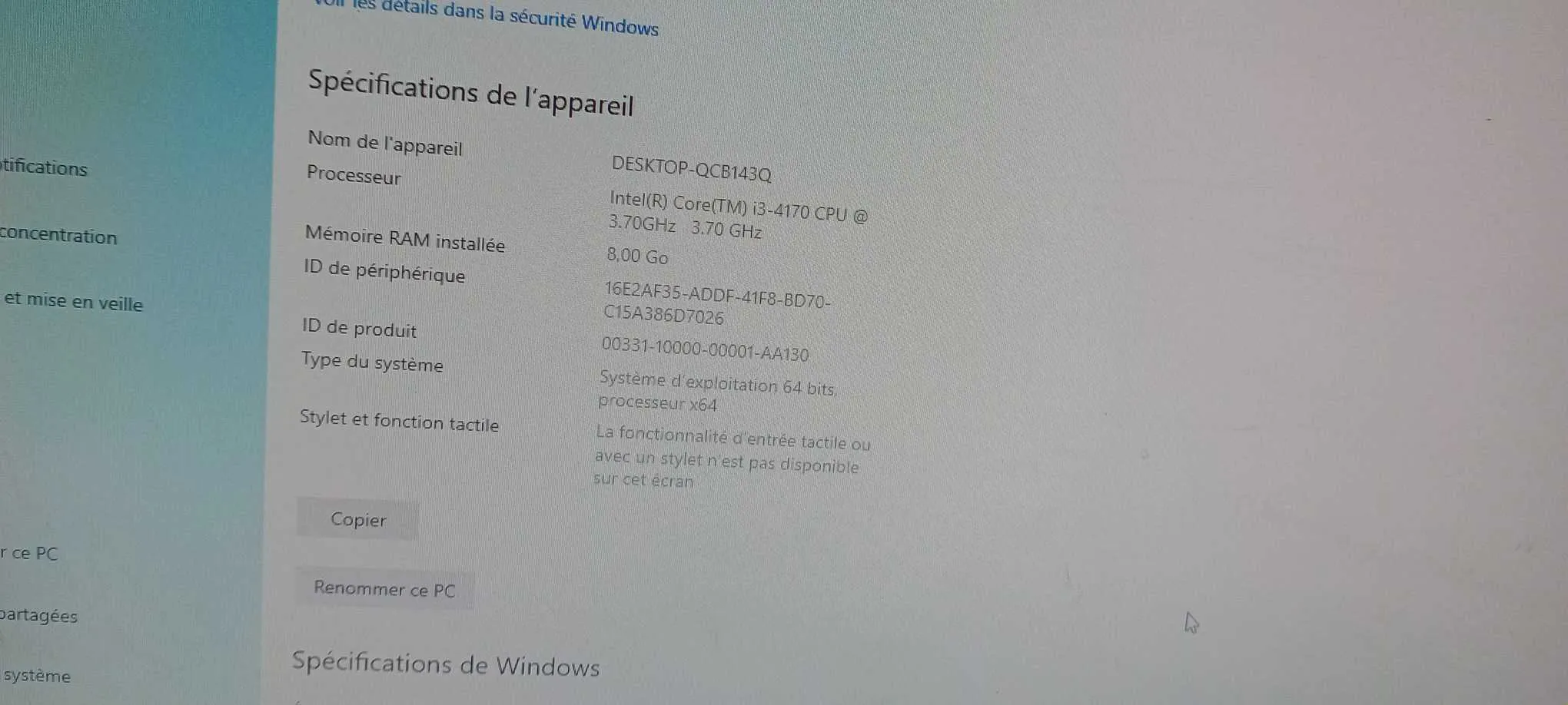 A vendre un ordinateur de Bureau, avec écran Sumsung 23 pouces, et un haut parleur de type Hunday
