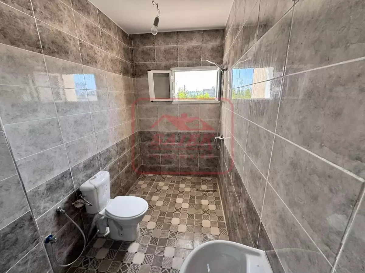 A Louer Appartement Au Début De Corniche