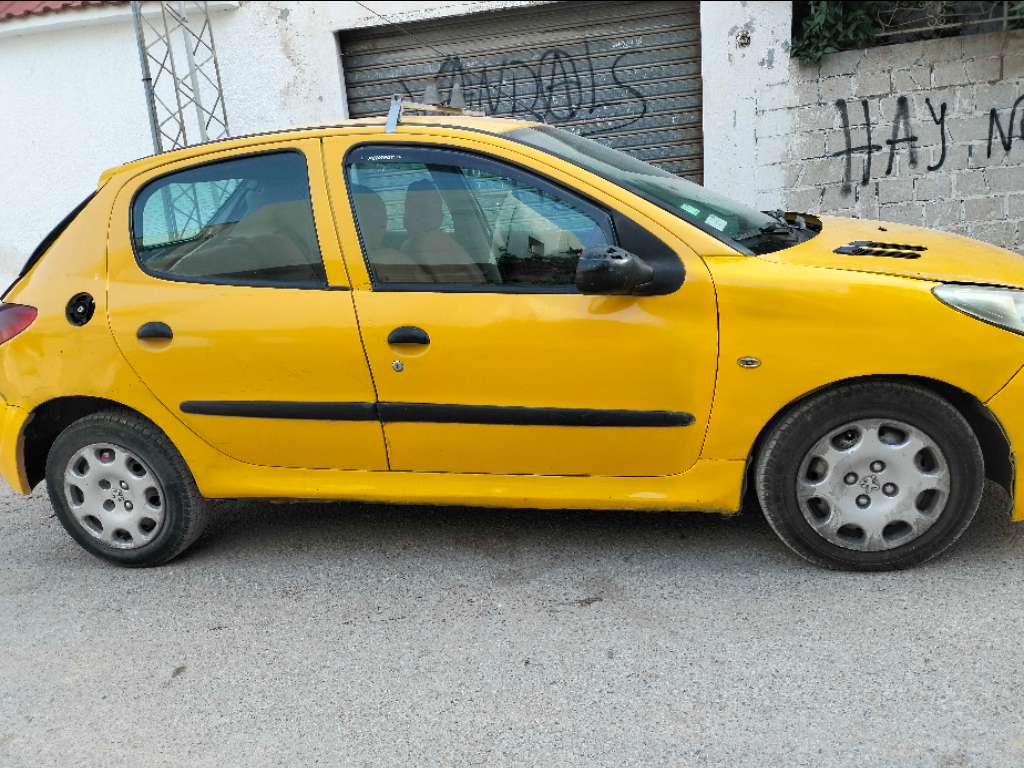 À vendre 206+