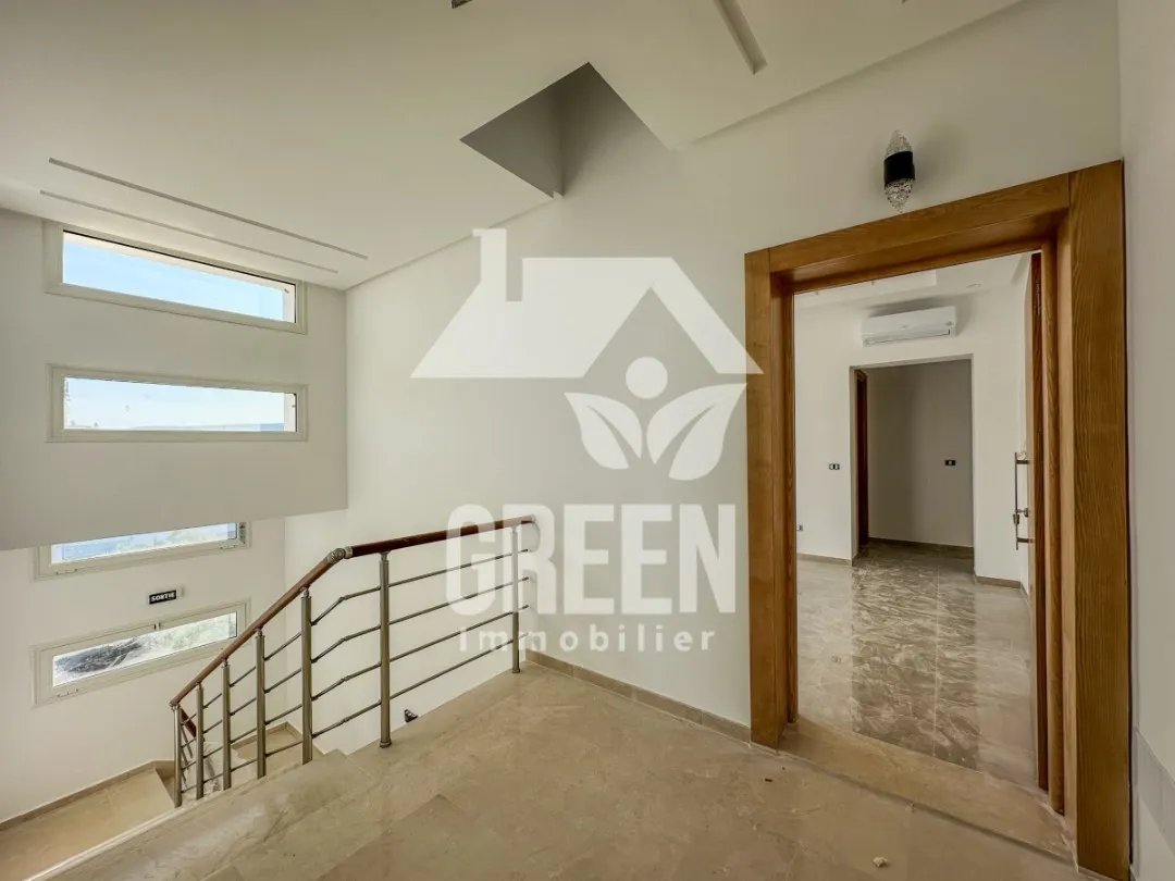 Appartement s+2 la Queen