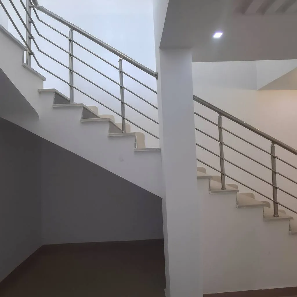 À Louer – Villa Style Américain à Mourouj 6 | 240 m² couvert, 320 m² terrain, jardin & garage