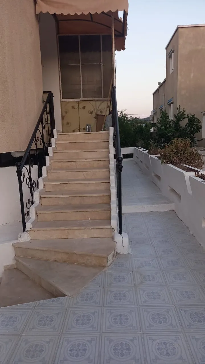 A VENDRE APPARTEMENT S+2 MODIFIABLE EN S+3 