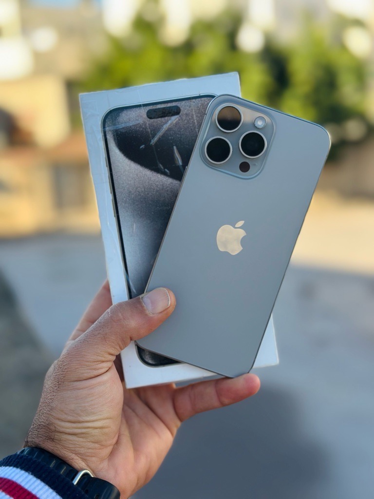 iPhone 15 pro Max 😍256go ✅94% batry ✅tout dorigine ✅