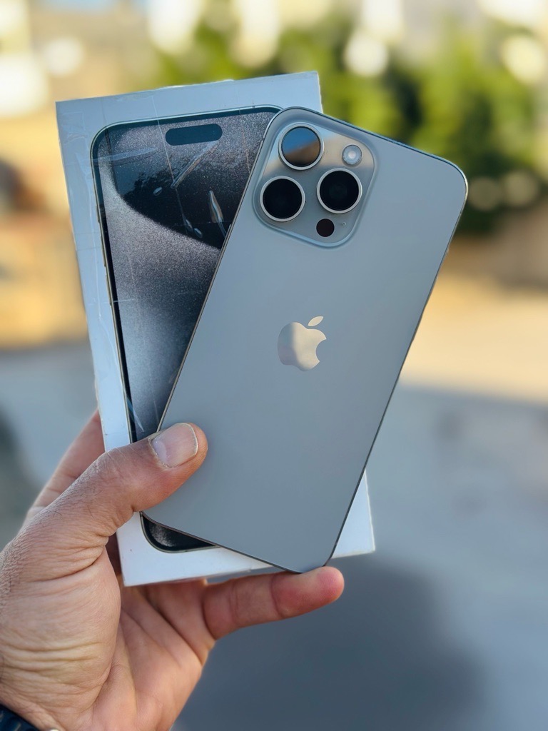 iPhone 15 pro Max 😍256go ✅94% batry ✅tout dorigine ✅