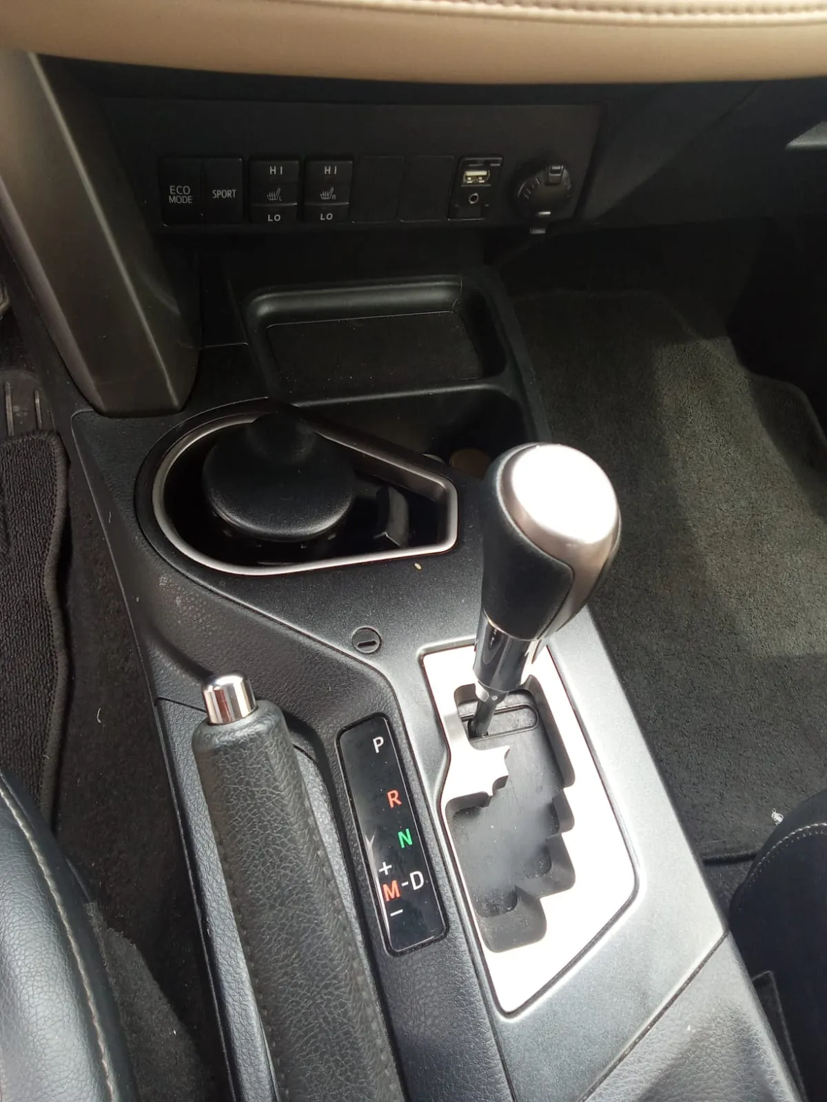 Voiture personnelle: Toyota RAV4 à vendre