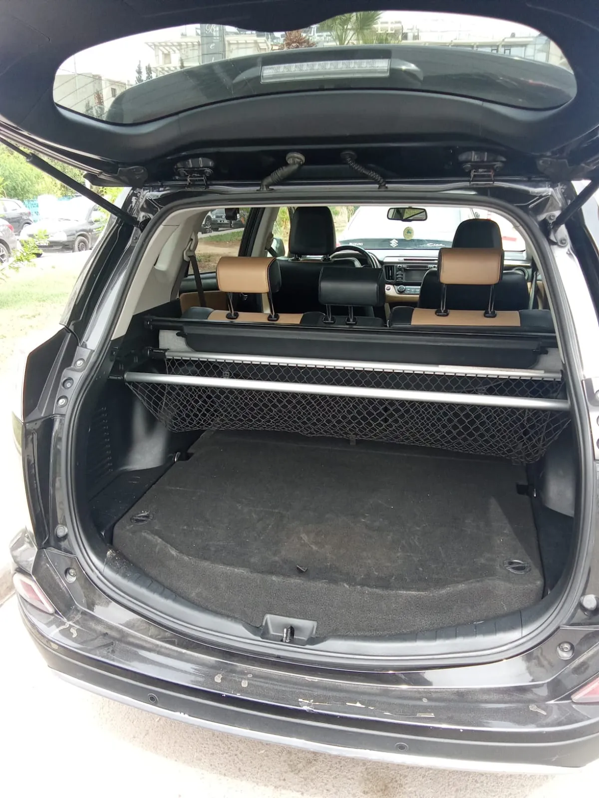 Voiture personnelle: Toyota RAV4 à vendre