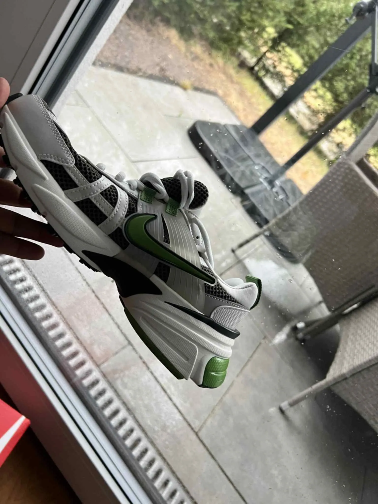 Nike blanc vert
