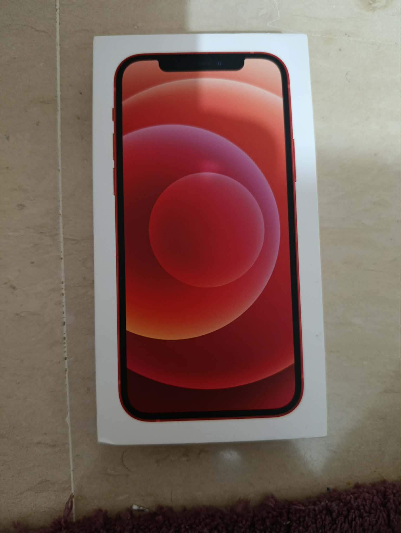 iPhone 12 (64 Go)- pack complet avec boîte et coque et film