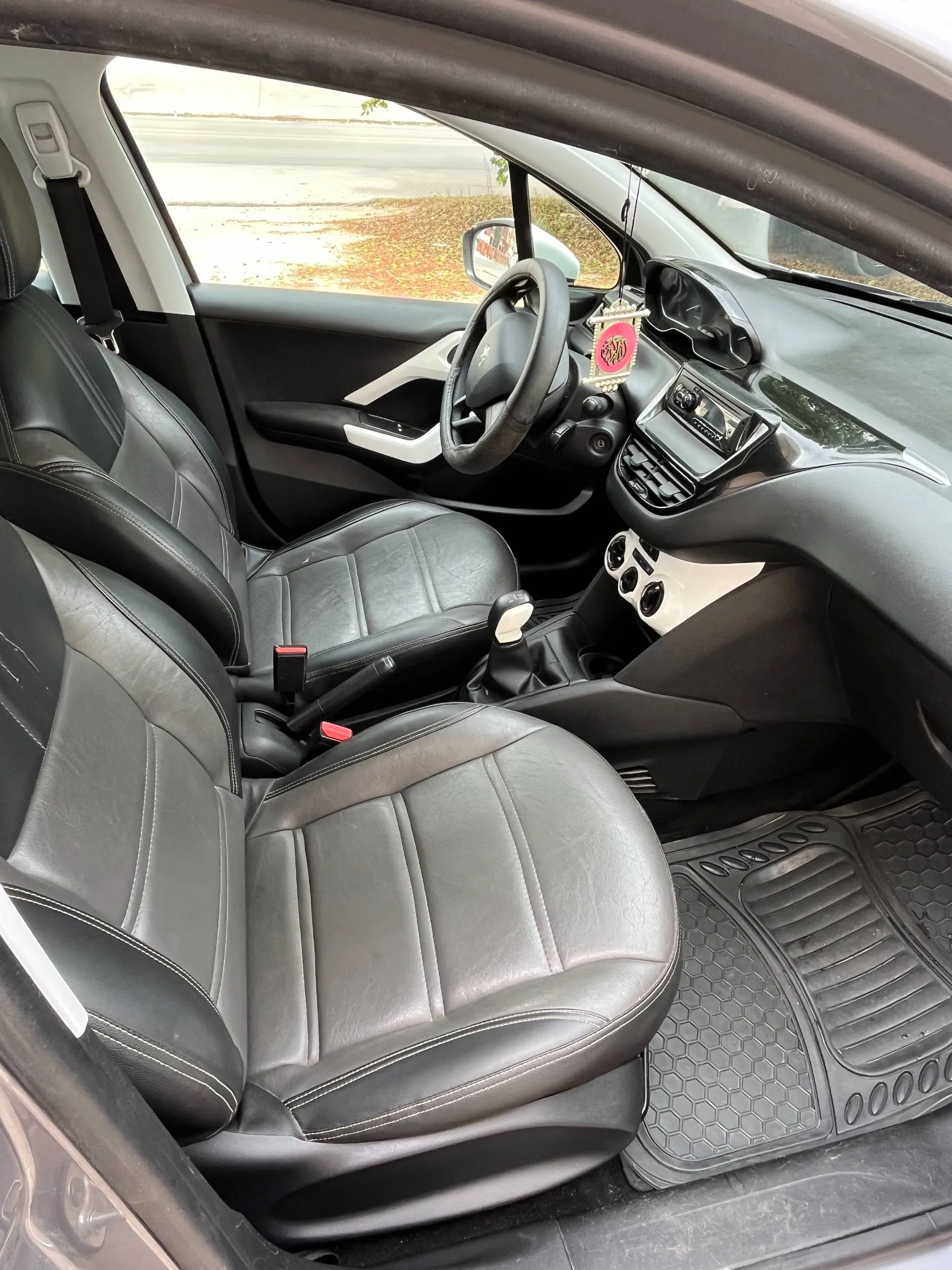 Vente voiture Peugeot 208