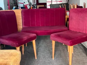 Chaise et fauteuil pour salon de the  