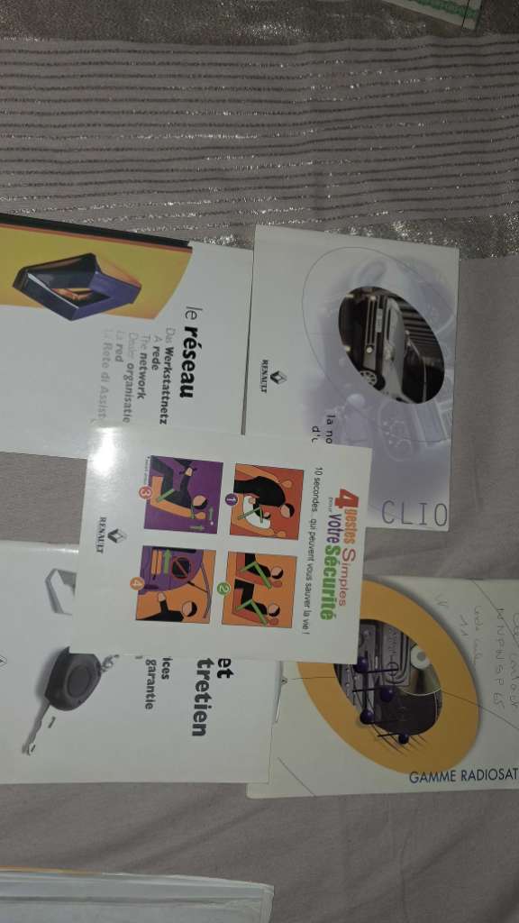 A vendre clio bombe première main 