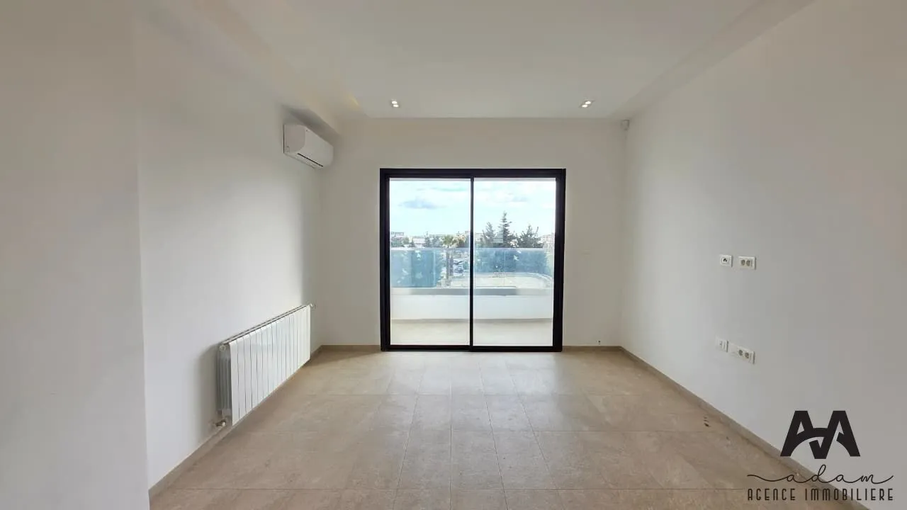 Étage de villa s+3 vides à AFH2 au 2 eme étage