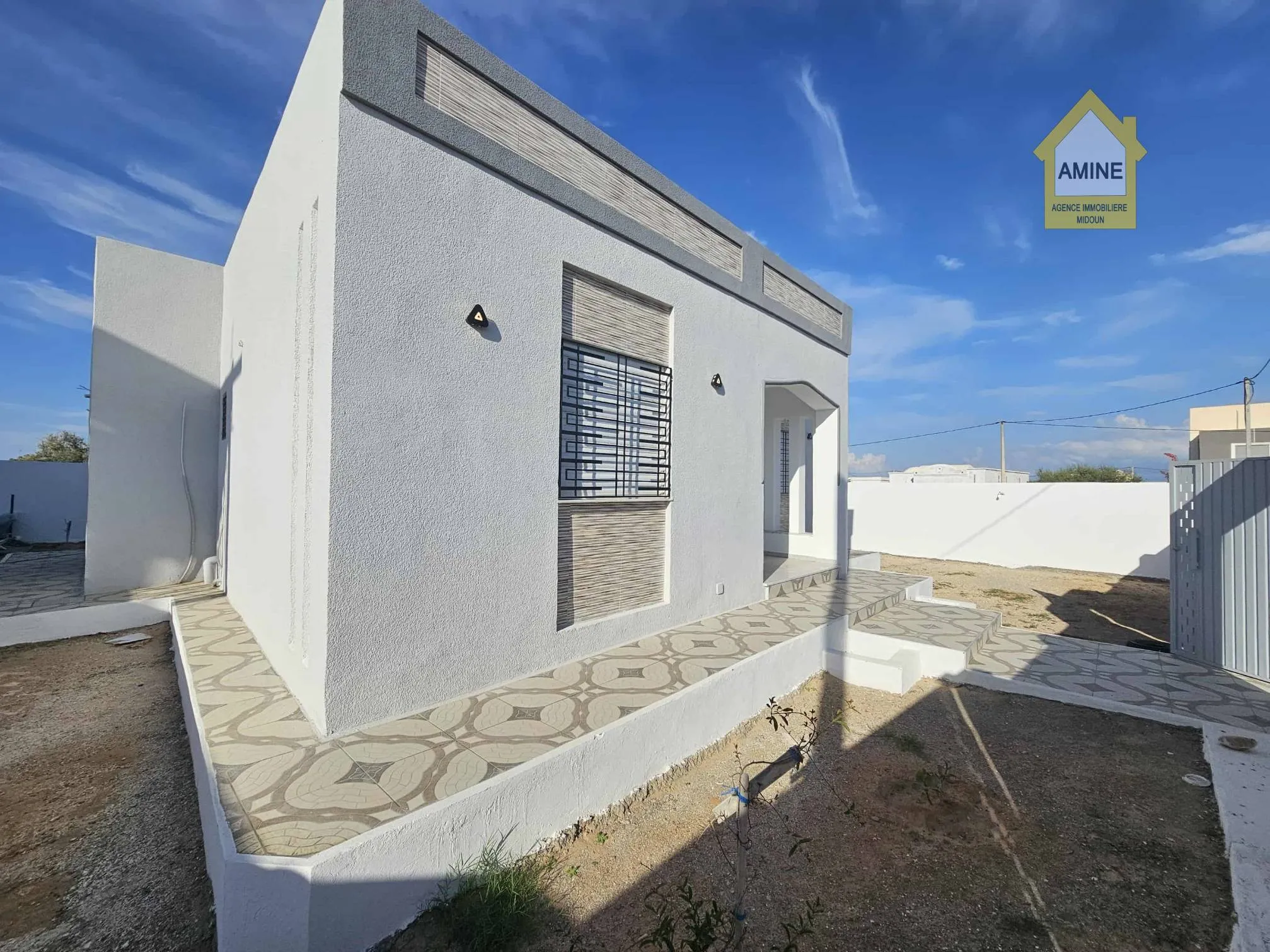 Villa neuve à vendre à Ariadh Djerba – Construction double cloison