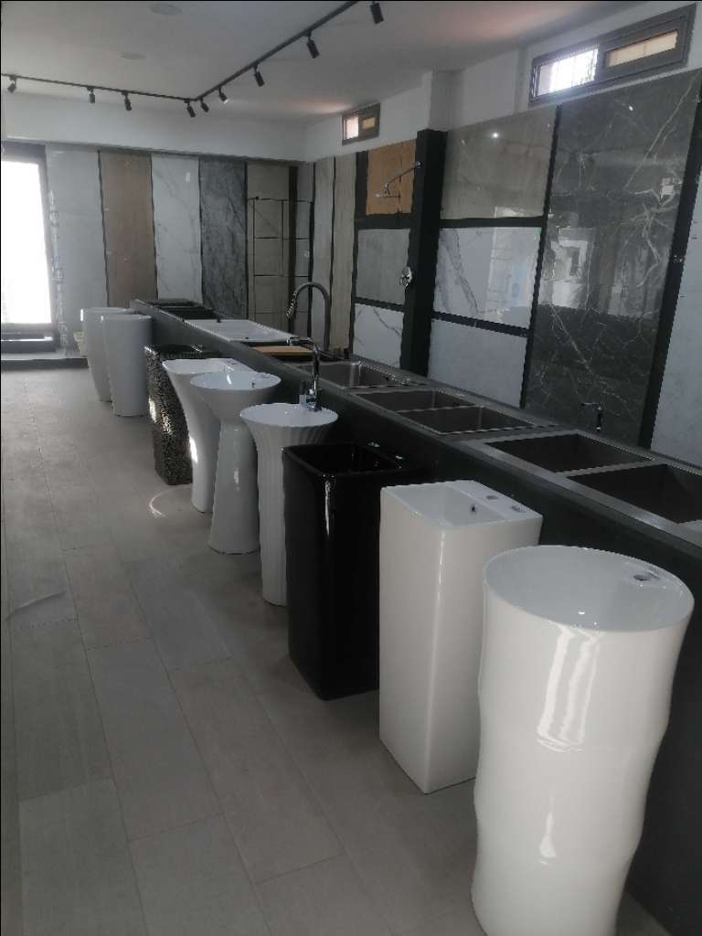 Vasque/cuvette/évier/meuble/cabine de douche/paroi....ext