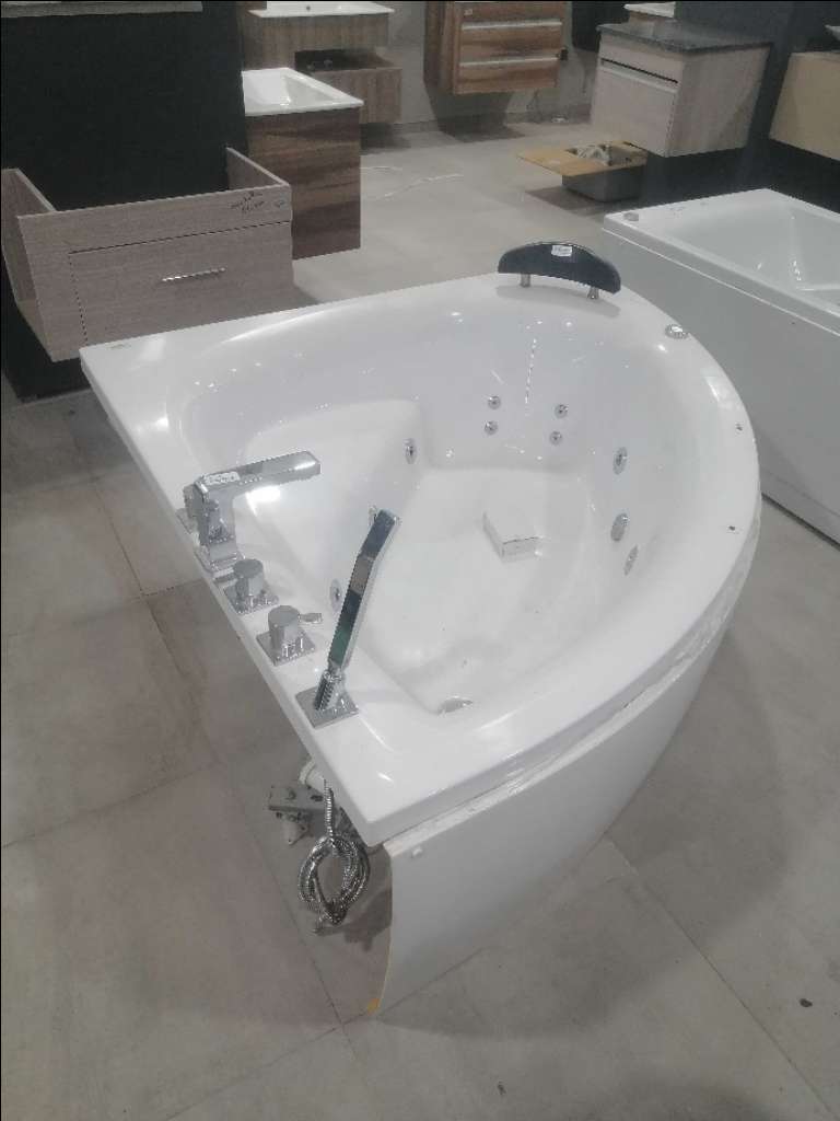Vasque/cuvette/évier/meuble/cabine de douche/paroi....ext
