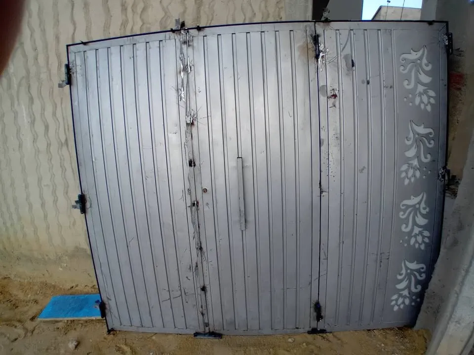 Porte métallique باب حديد