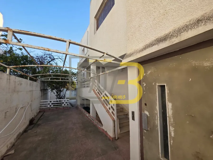 À Vendre – Villa à rénover à Menzah 6 | Opportunité rare