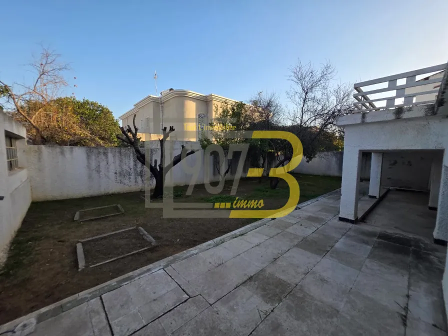 À Vendre – Villa à rénover à Menzah 6 | Opportunité rare