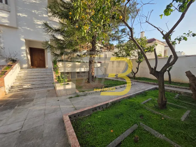 À Vendre – Villa à rénover à Menzah 6 | Opportunité rare