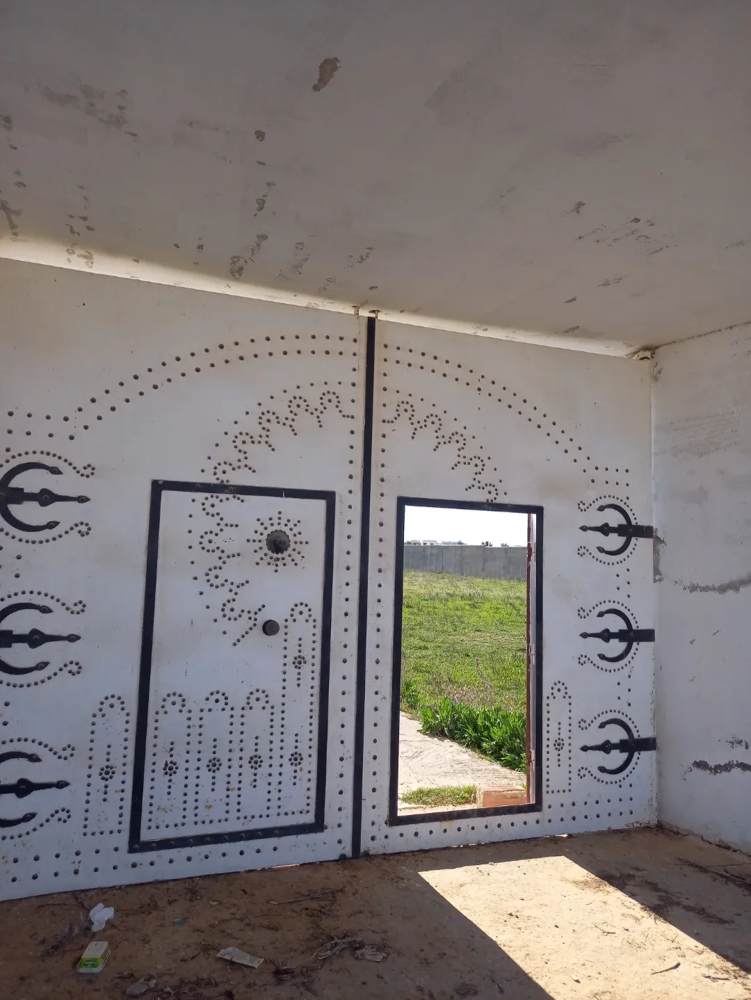 Forfait : PRIX EXTRÊMEMENT NÉGOCIABLE ! Terrain entièrement clôturé à HAMMAMET de 8200m²