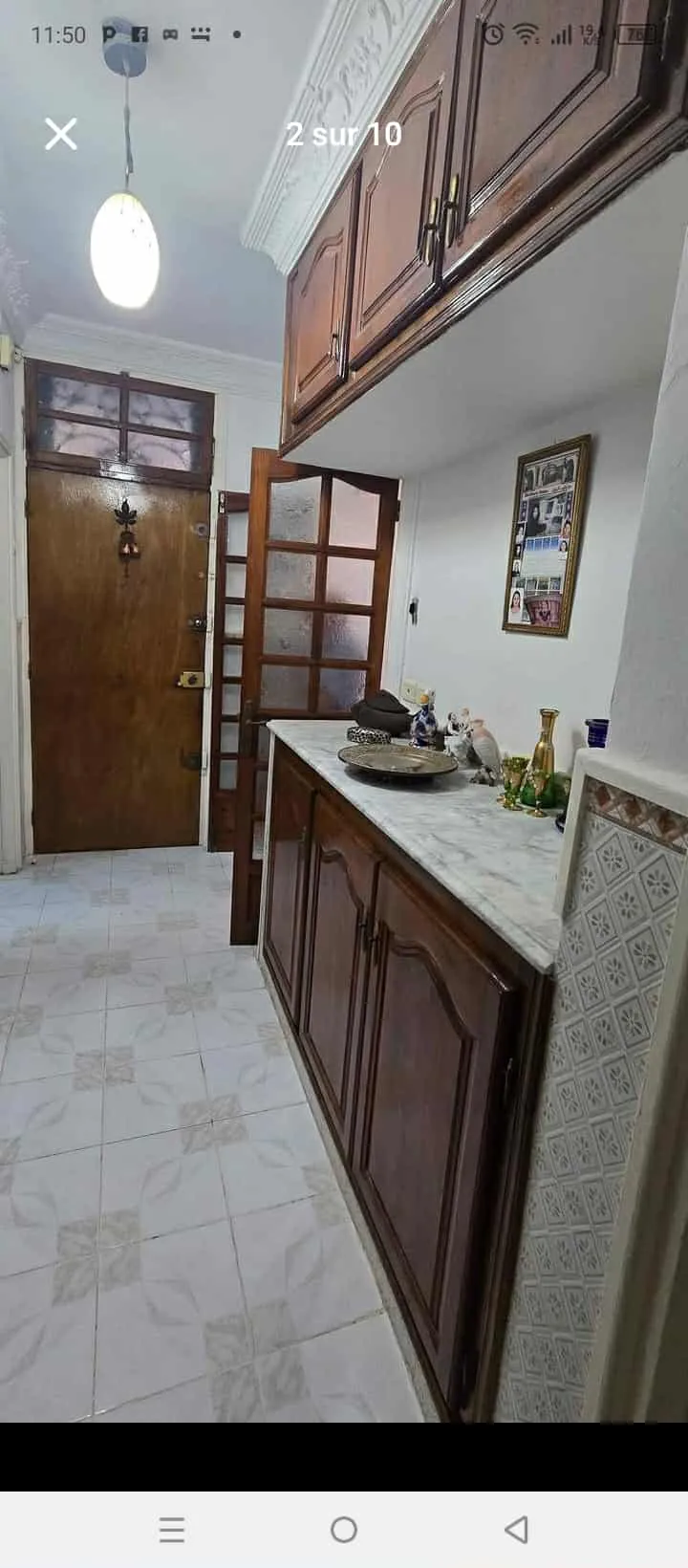 un appartements s+3 au 2éme étage (sans ascenseur) a vendre a Khaznadar Bardo Prés de Poste