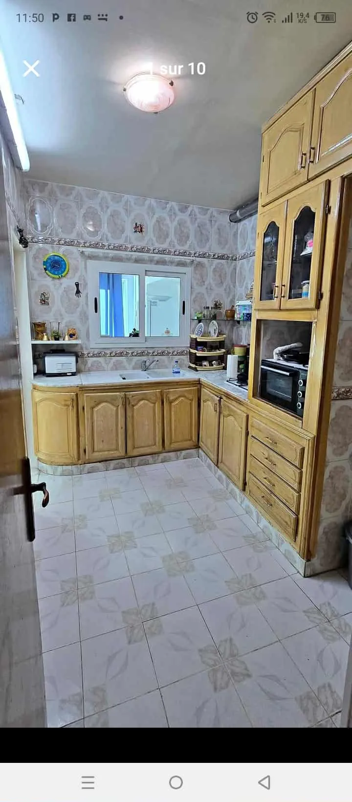 un appartements s+3 au 2éme étage (sans ascenseur) a vendre a Khaznadar Bardo Prés de Poste