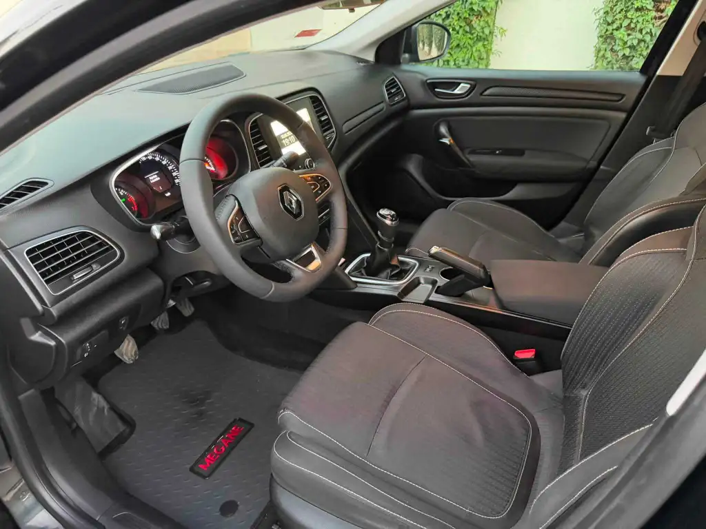 🔥 Renault Mégane 2022 essence 🔥
 
👌On accepte l'échange des voitures 29 130 012