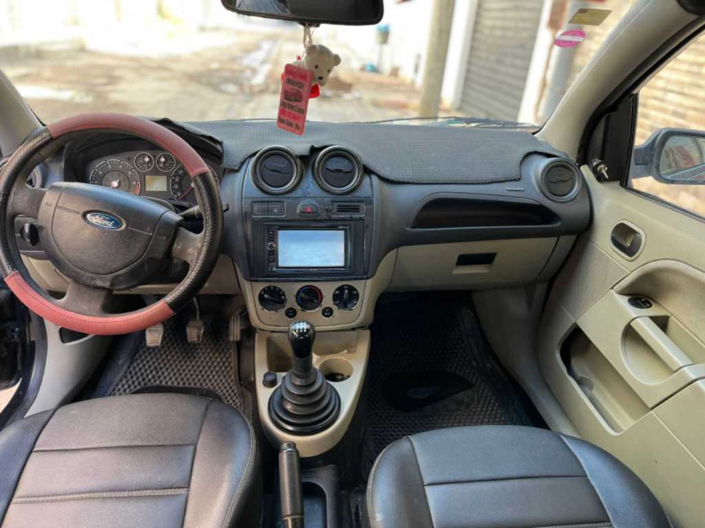 À vendre Ford Fiesta 