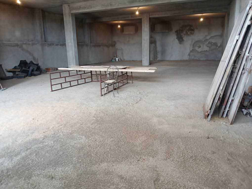 A louer local situé a akouda 250 m² force disponible 