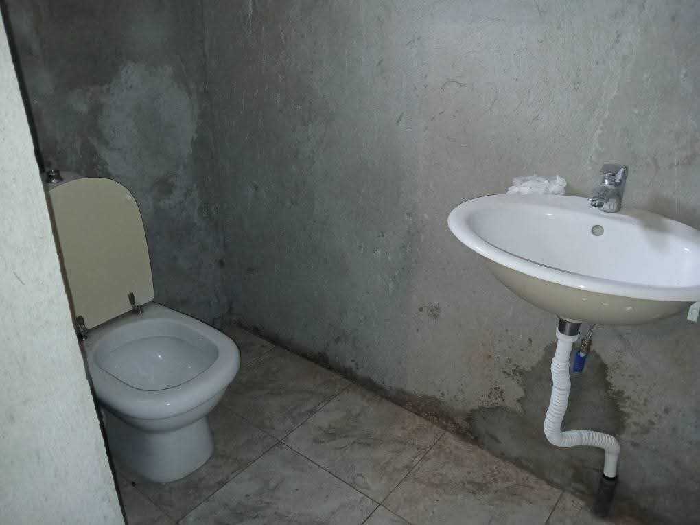 A louer local situé a akouda 250 m² force disponible 