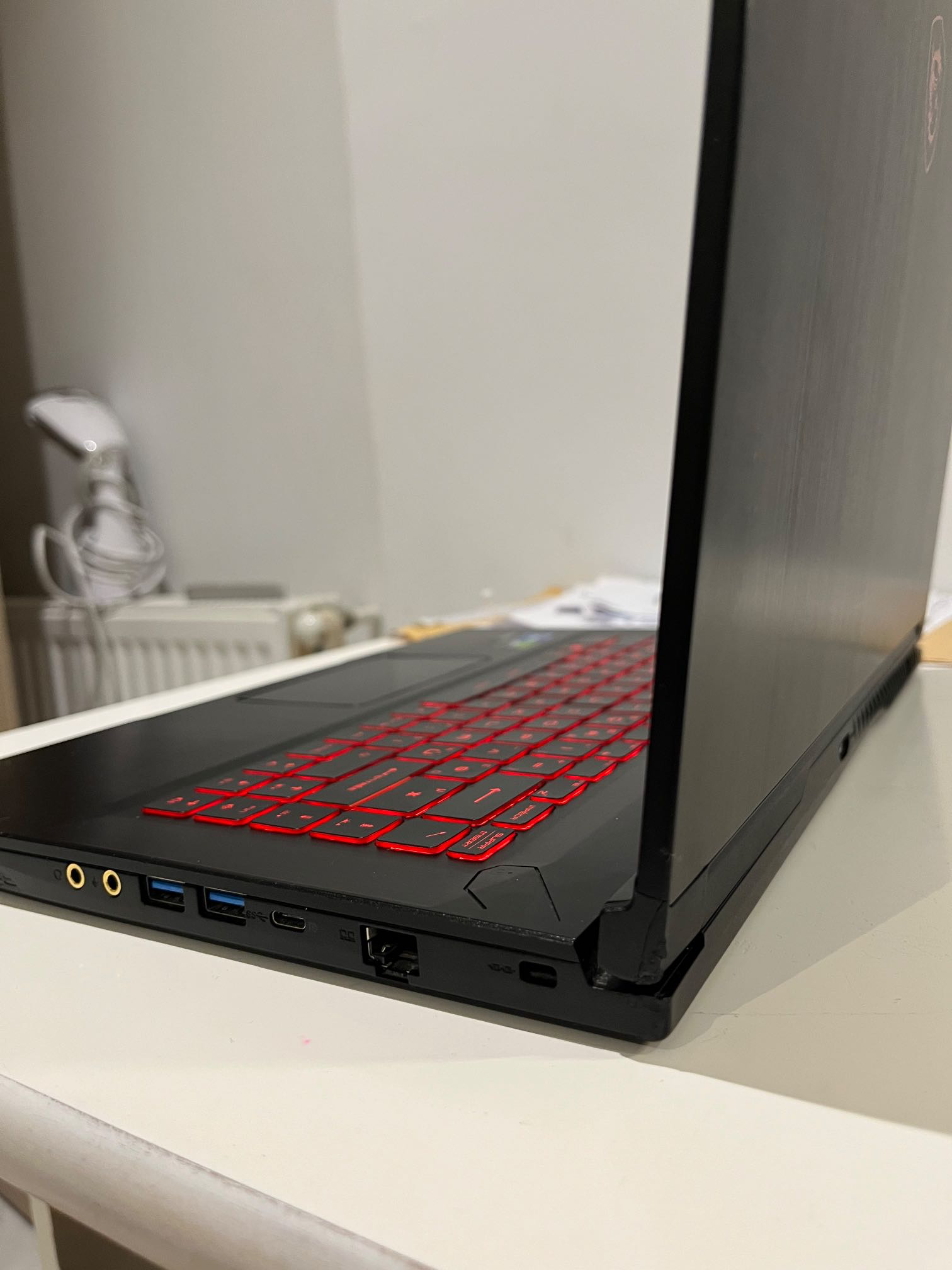 Msi laptop GF63