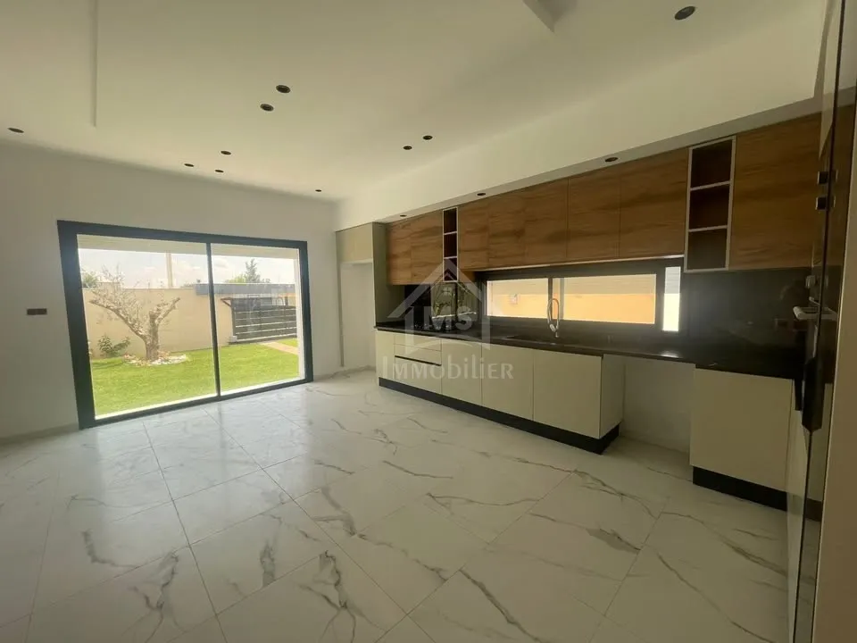 Villa toute neuve avec piscine et jardin à Hammamet Sud 51355351
