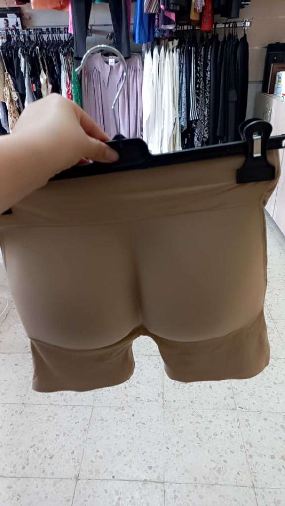 A vendre short rembourré effet push-up