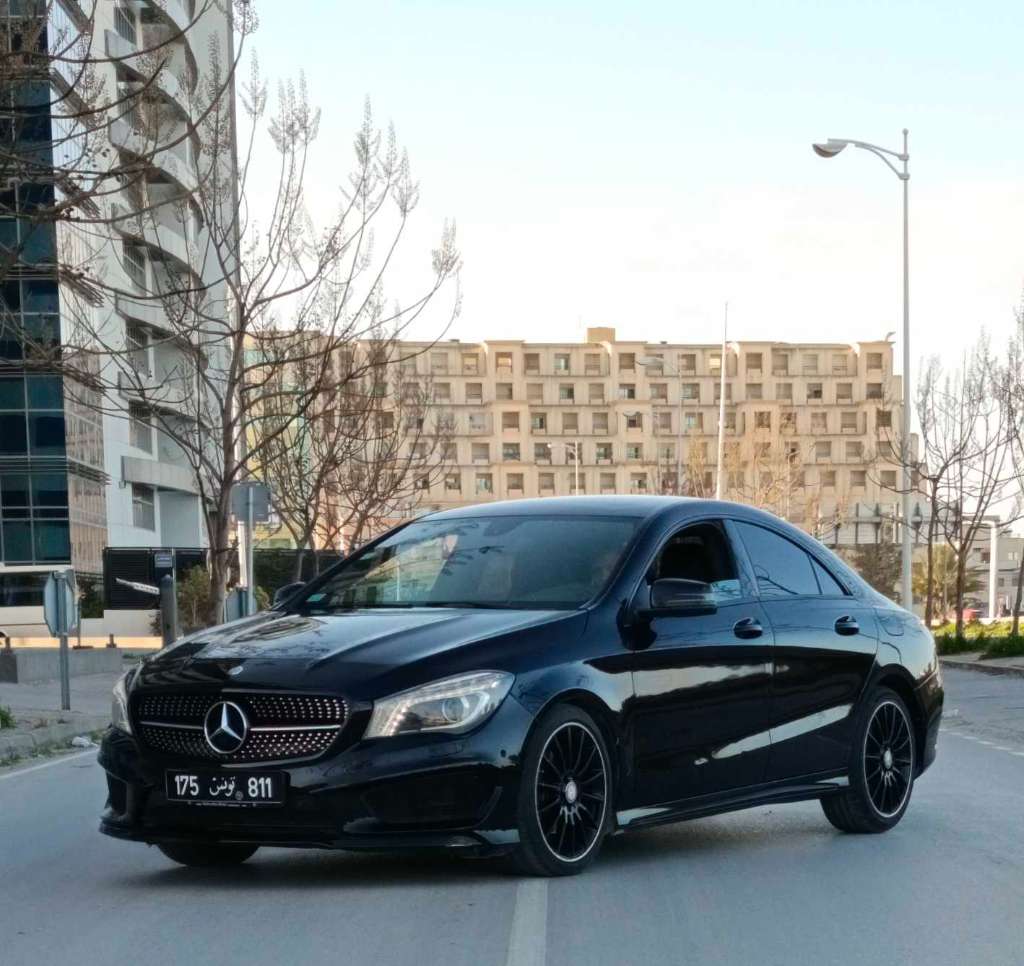 🚘 Mercedes CLA 200 