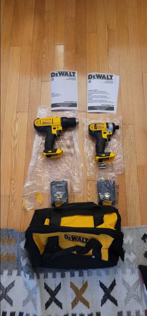 Perseuse,Viseuse Dewalt NEUF DANS LA BOITE 
