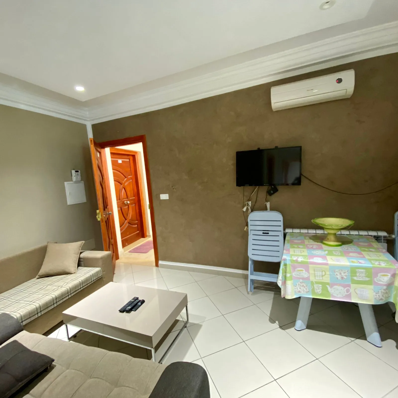 A vendre #Vue_sur_Mer للبيع شقة في #الحمامات مطل على البحر بسوم فرررررررصة