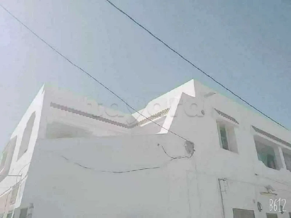 منزل للبيع طابق علوي واسع