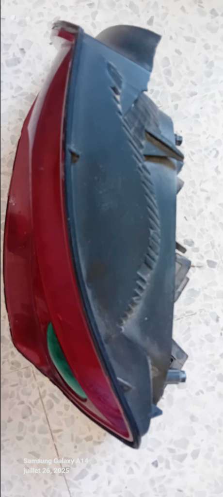 Feu arrière gauche peugeot 407 origine 