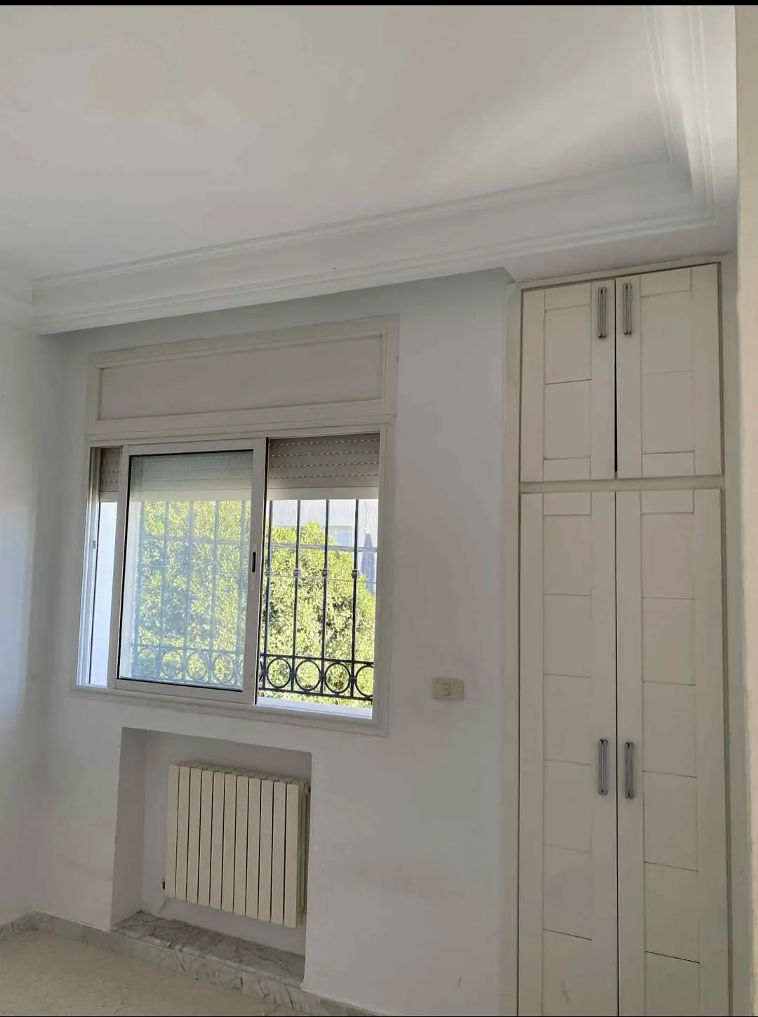 Location S2 vide à El Manar 1