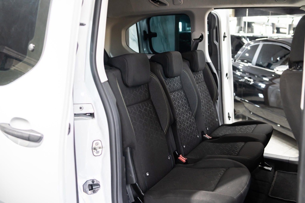 🌟PEUGEOT RIFTER 7 PLACES 🌟 📲 51 080 080 | 26 410 477 🔁 Possibilité de vente ou échange 