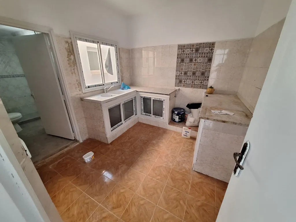 Maison à deux niveaux avec titre foncier individuel à Mourouj 3 – 104 m2