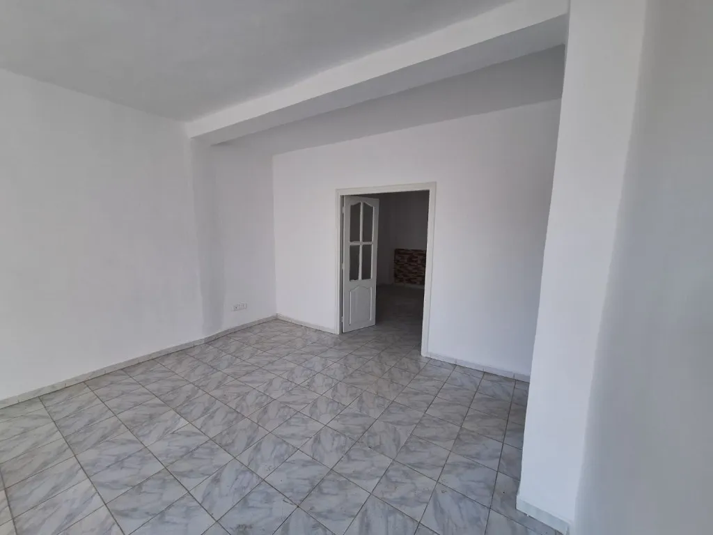 Maison à deux niveaux avec titre foncier individuel à Mourouj 3 – 104 m2