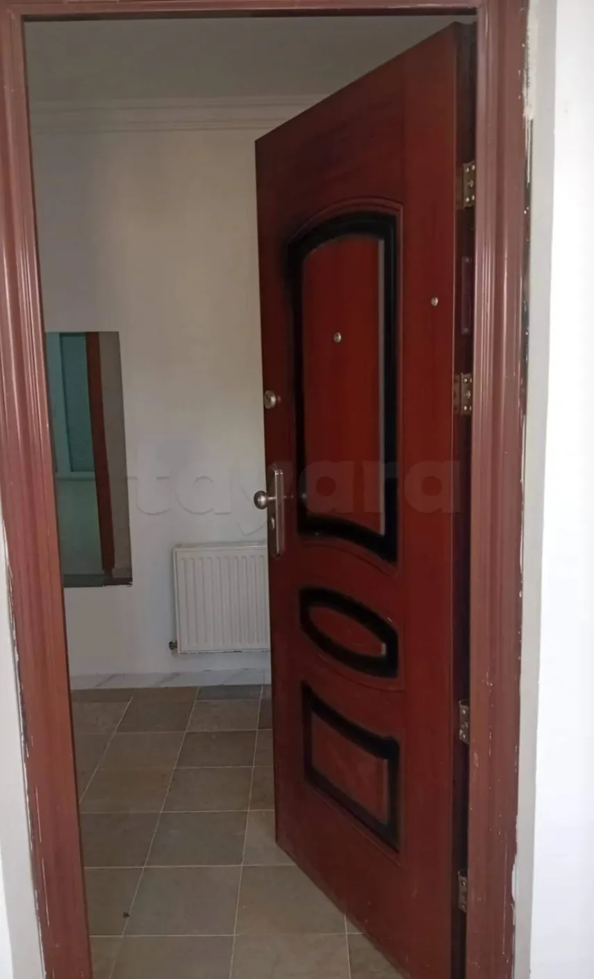 Location S3 vide Ă  El Manar 1