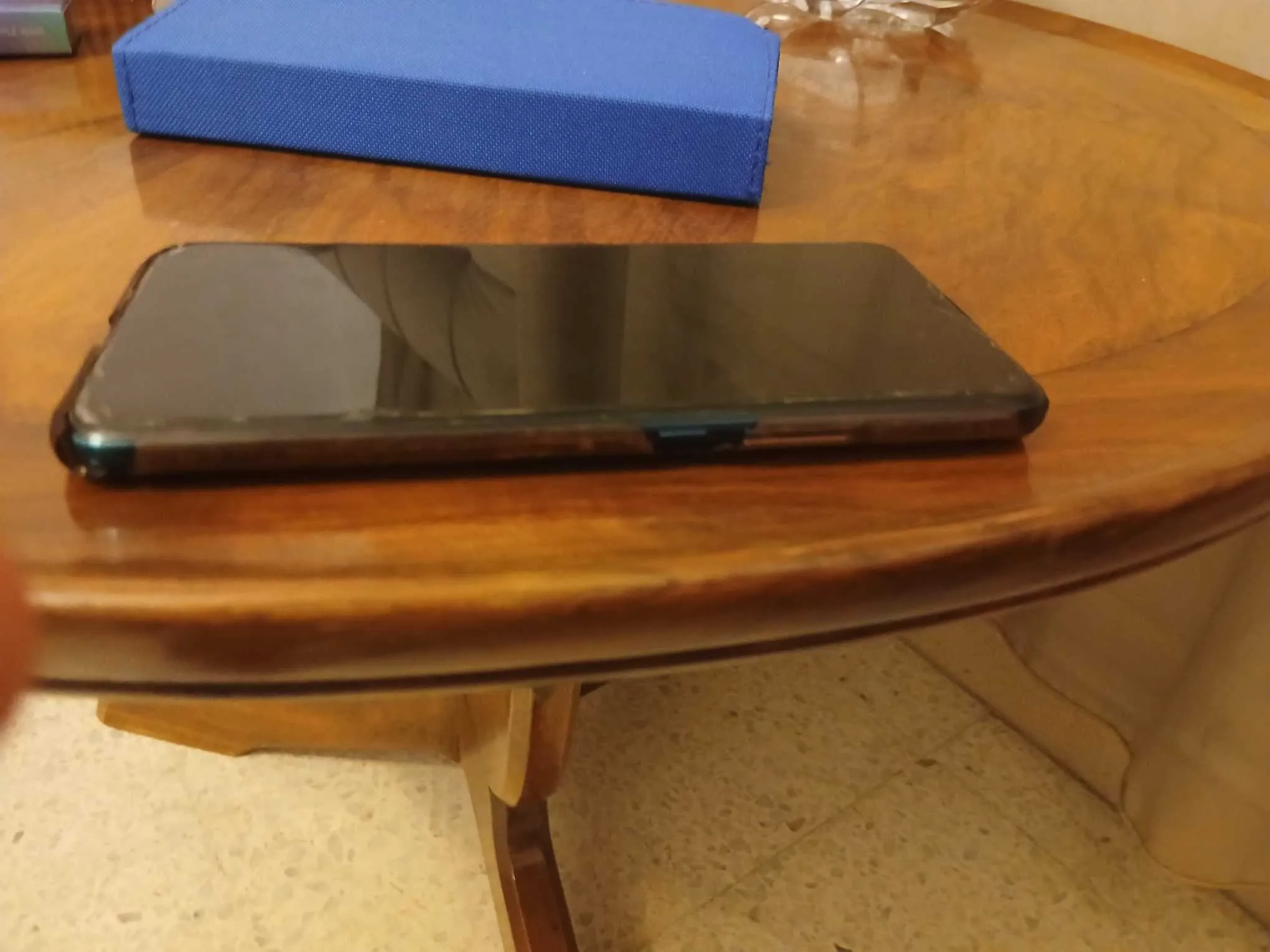Huawei  y9