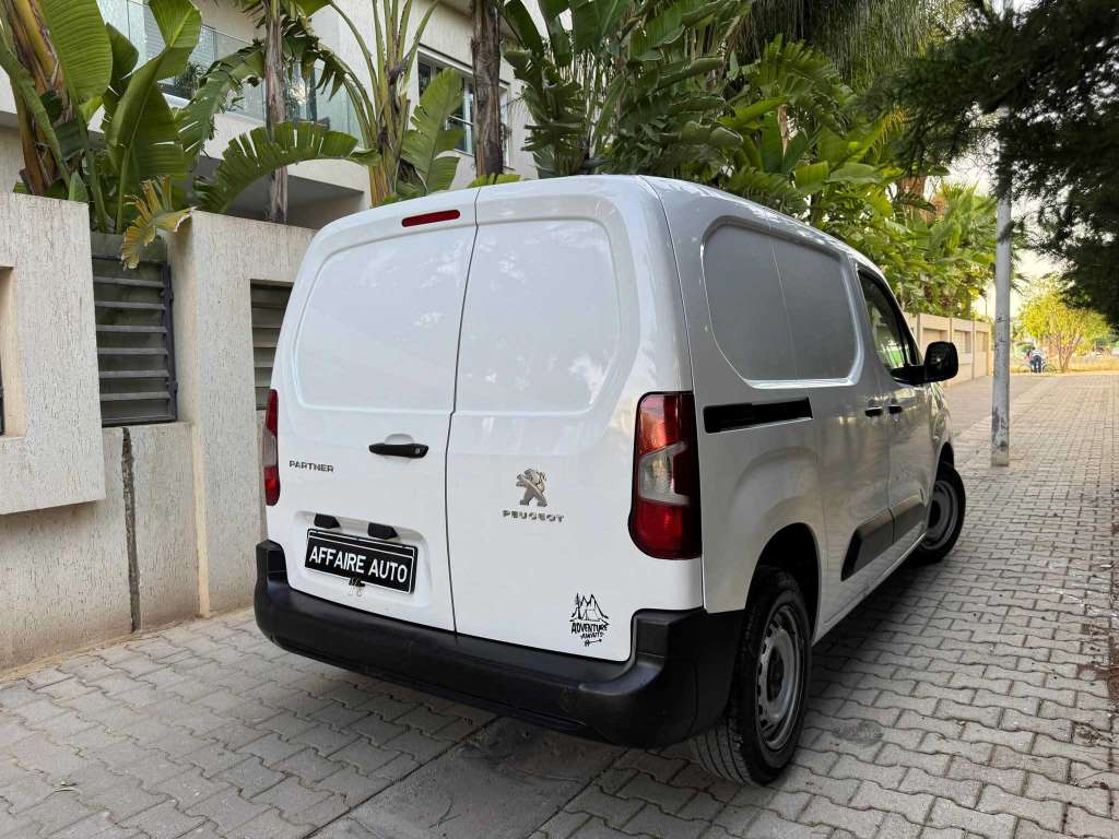 đ„ PEUGEOT PARTNER 2022 DIESEL đ„
Affaire Auto On accepte l'échange des voitures